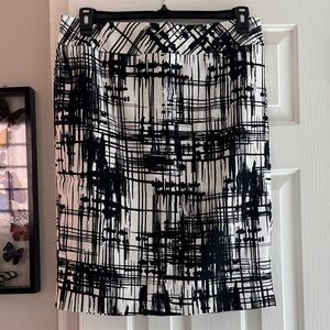 Jasper Black and White Patterned Women's Pencil Skirt